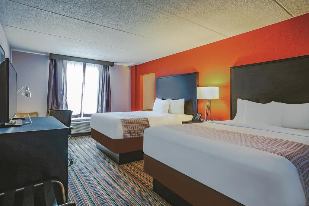 Holiday Inn & Suites Philadelphia-Runnemede/Exit 3-New Jersey Turnpike Buitenkant foto
