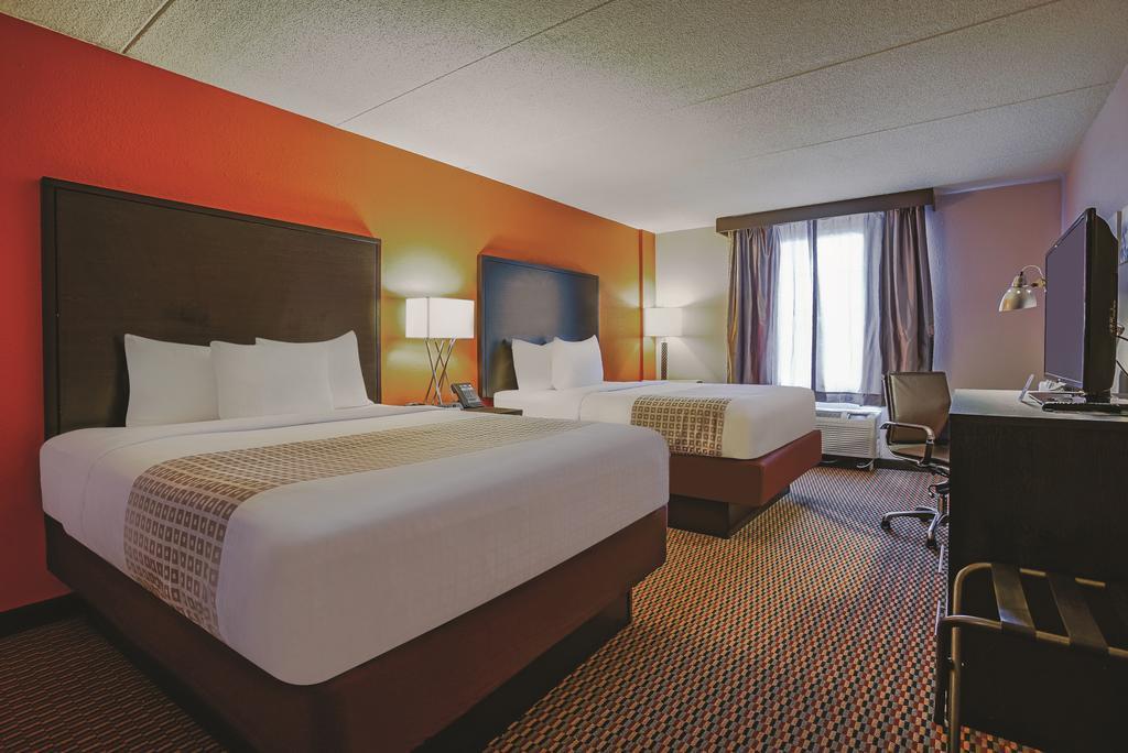 Holiday Inn & Suites Philadelphia-Runnemede/Exit 3-New Jersey Turnpike Buitenkant foto