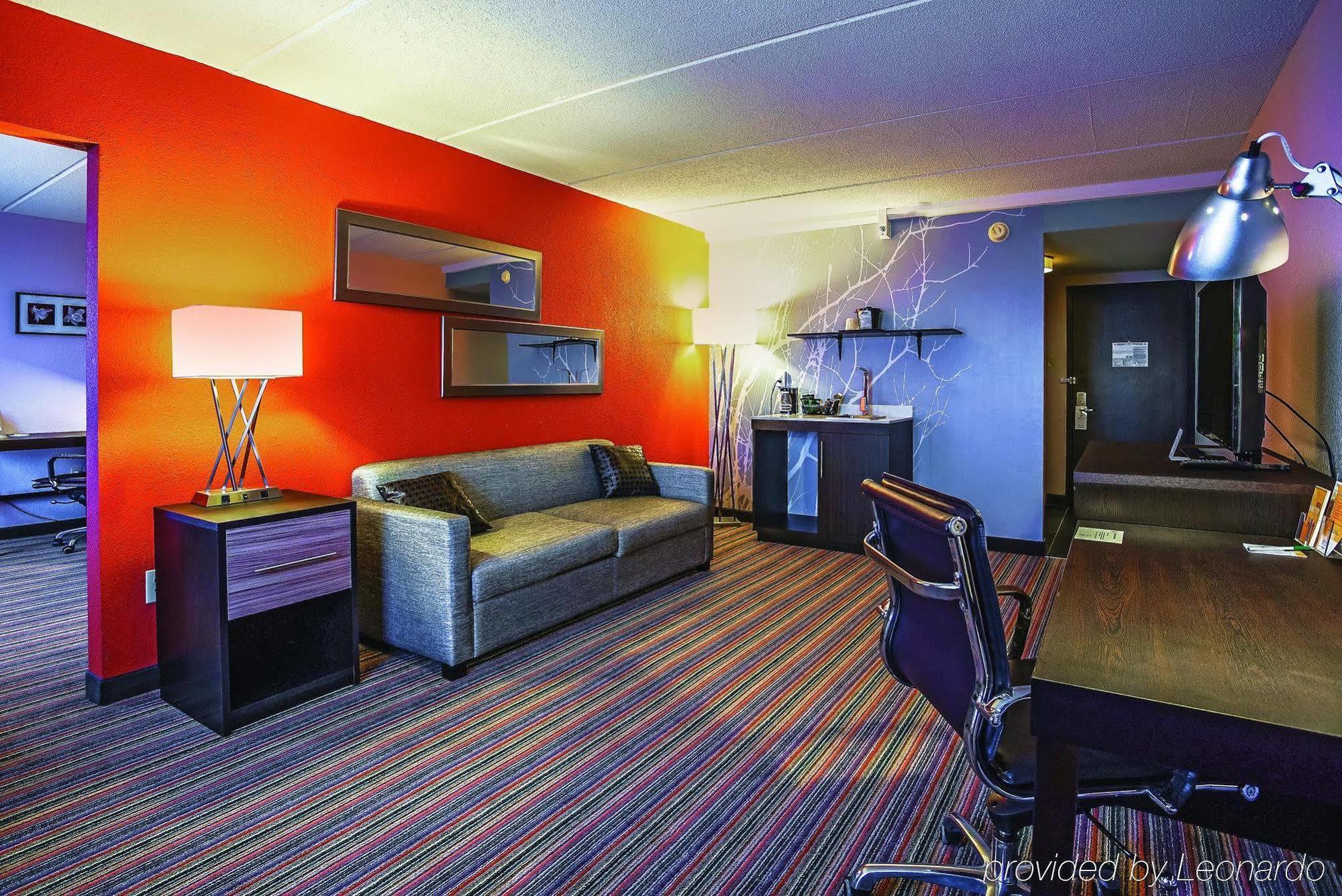 Holiday Inn & Suites Philadelphia-Runnemede/Exit 3-New Jersey Turnpike Buitenkant foto