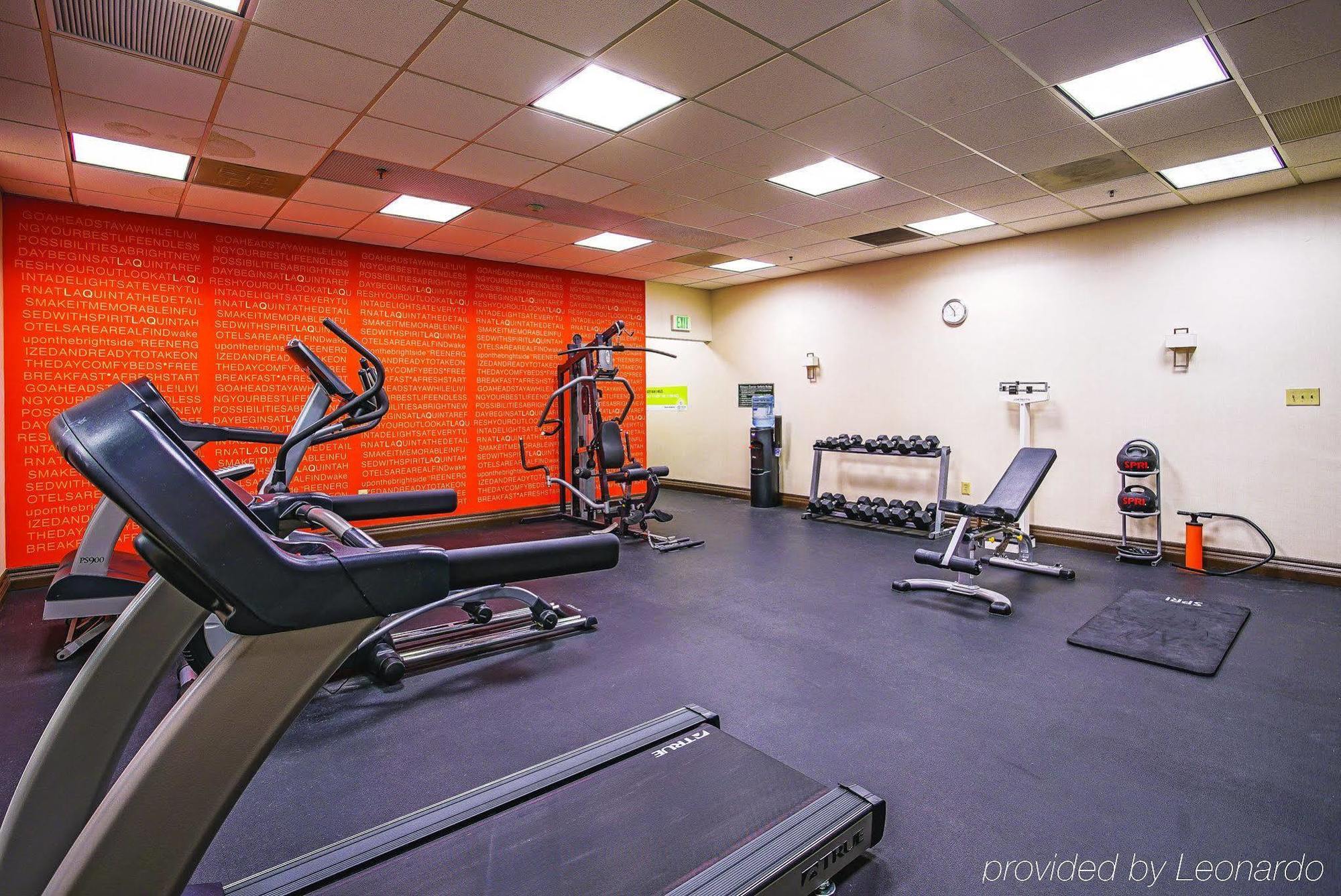 Holiday Inn & Suites Philadelphia-Runnemede/Exit 3-New Jersey Turnpike Buitenkant foto